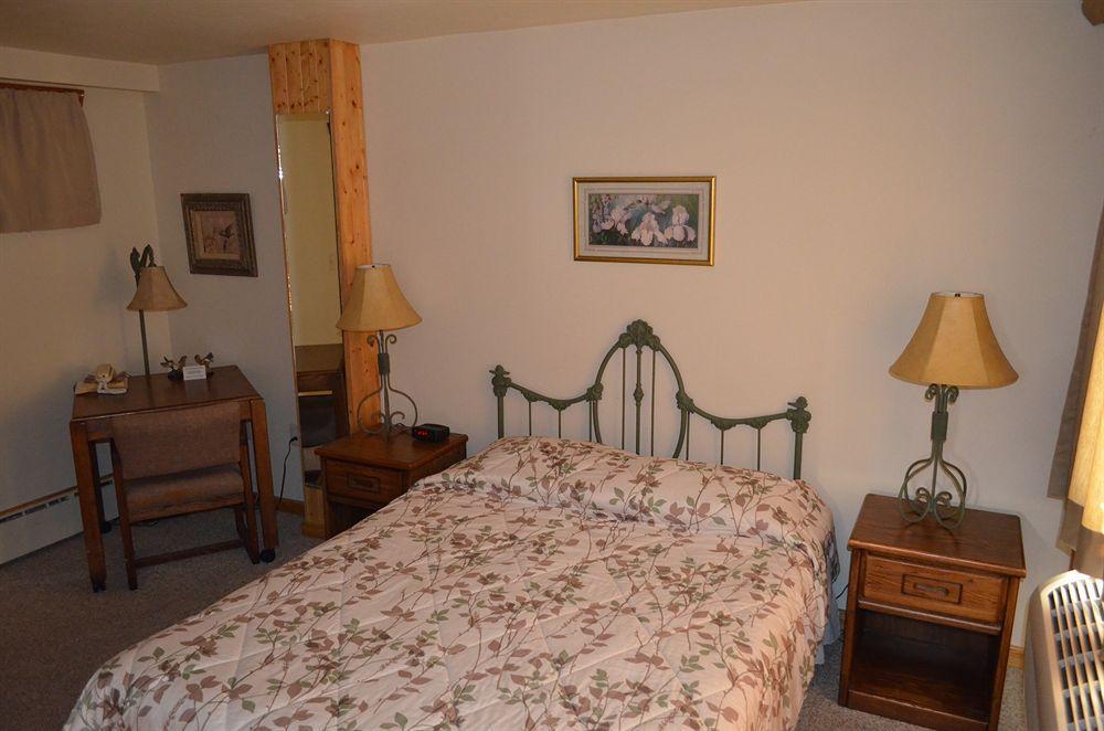 Curriers Lakeview Lodge Rice Lake Bagian luar foto