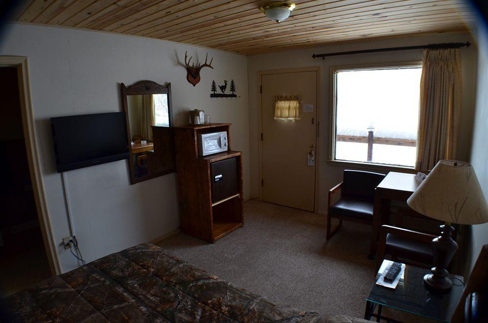 Curriers Lakeview Lodge Rice Lake Bagian luar foto