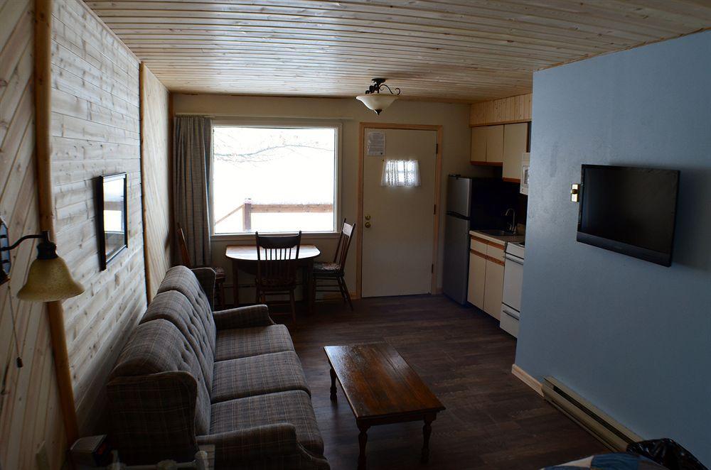 Curriers Lakeview Lodge Rice Lake Bagian luar foto